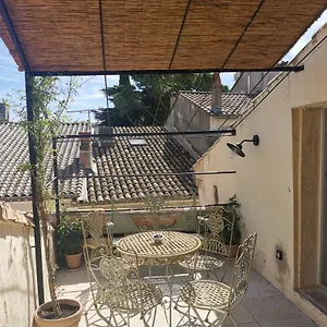  Hébergement de vacances L'oustaou D'arles France