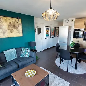  Appartement Chouette , Un T3 Cozy Proche Du Metro Et Parking Prive A Disposition France